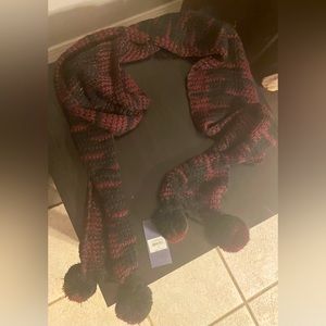 Lilly Edelman NEW WITH TAGS Burgundy/Black Scarf
